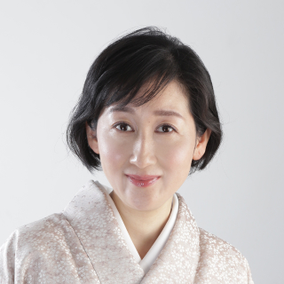 井上　真希子